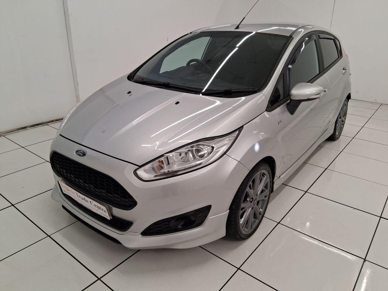 Used Ford Fiesta 2016 for sale - 76388859: Photo 3