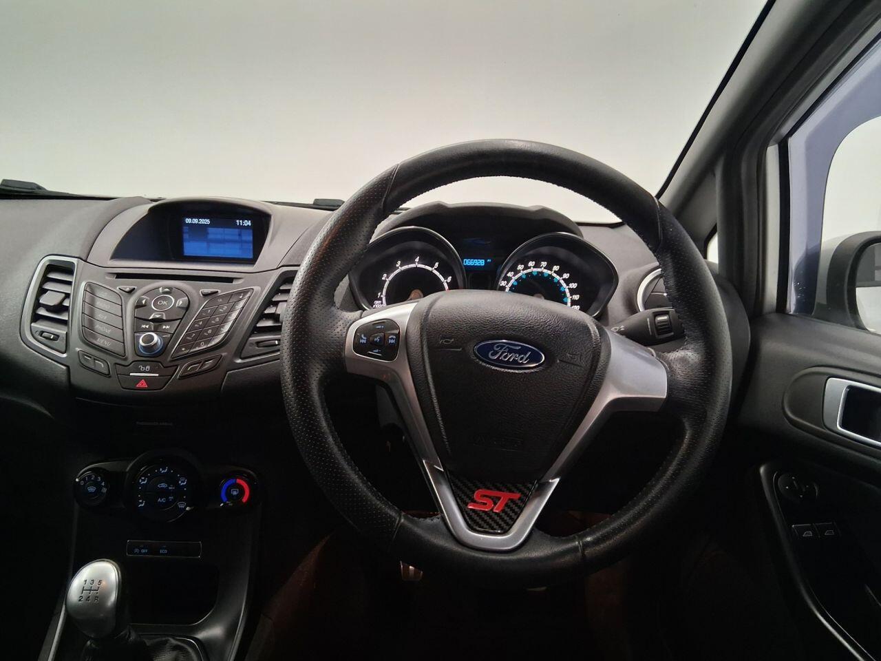 Used Ford Fiesta 2016 for sale - 76388859: Photo 9