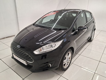 Used Ford Fiesta 2015 for sale - 77072718: Photo