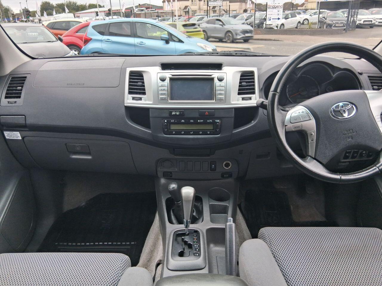 Used Toyota Hilux 2013 for sale - 76138264: Photo 16