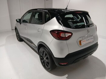 Used Renault Captur 2018 for sale - 77692951: Photo