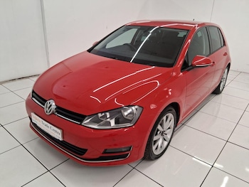 Used Volkswagen Golf 2015 for sale - 76138057: Photo