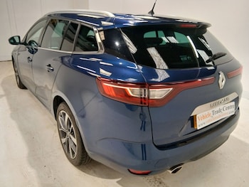 Used Renault Megane 2017 for sale - 78907983: Photo