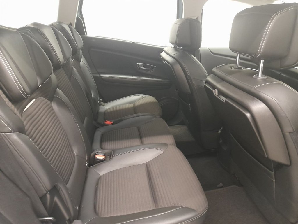 Used Renault Grand Scenic 2018 for sale - 77967136: Photo 13