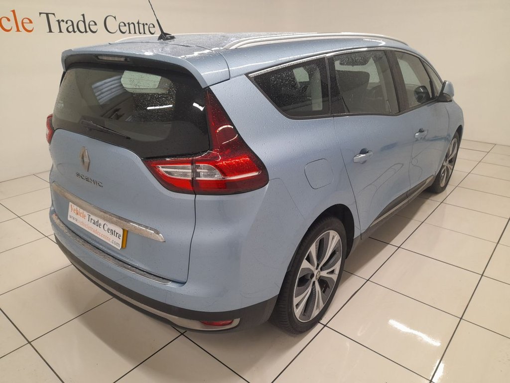 Used Renault Grand Scenic 2018 for sale - 77967136: Photo 6