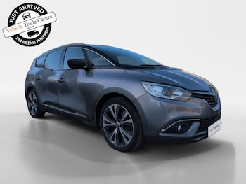 Used Renault Grand Scenic 2017 for sale - 77693569: Photo