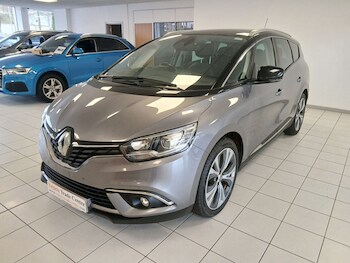 Used Renault Grand Scenic 2017 for sale - 77693569: Photo