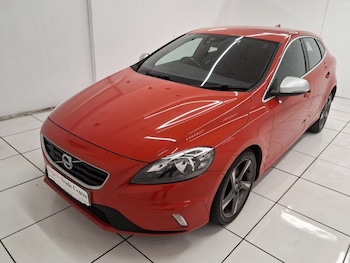 Used Volvo V40 2015 for sale - 77072736: Photo