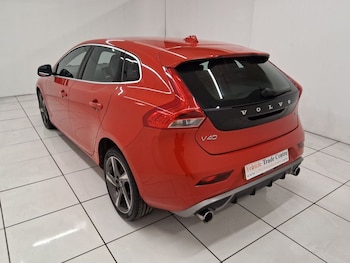 Used Volvo V40 2015 for sale - 77072736: Photo