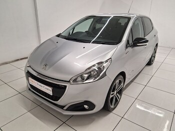 Used Peugeot 208 2016 for sale - 77263357: Photo