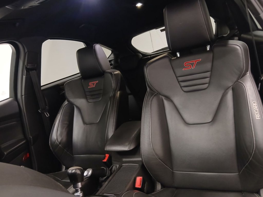 Used Ford Focus 2018 for sale - 77643102: Photo 15