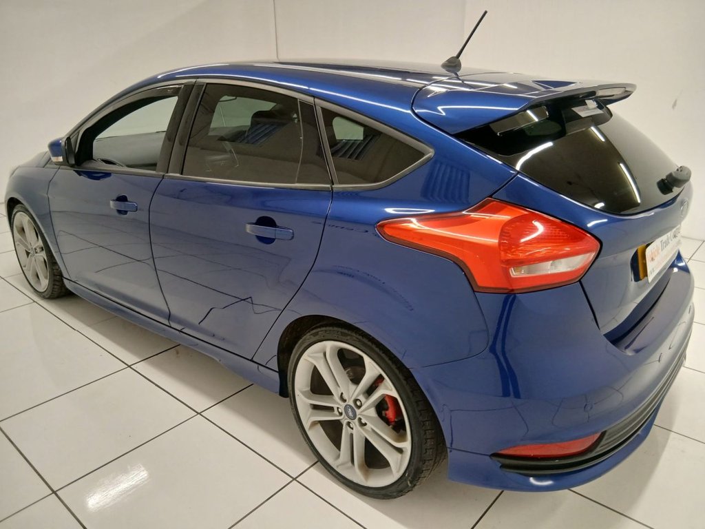 Used Ford Focus 2018 for sale - 77643102: Photo 5
