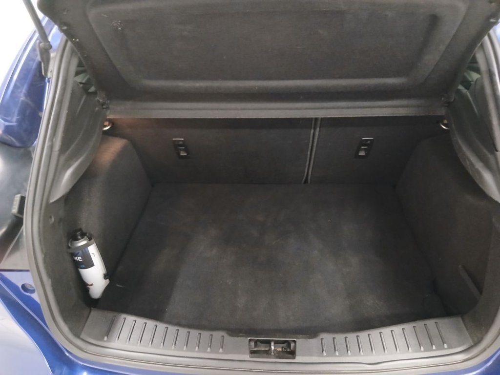 Used Ford Focus 2018 for sale - 77643102: Photo 8