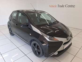 (14) - 1.0 VVT-i x-clusiv Hatchback 5dr Petrol Manual Euro 5 Euro 5 (68 ps)