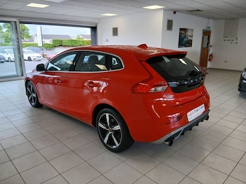 Used Volvo V40 2017 for sale - 78806169: Photo