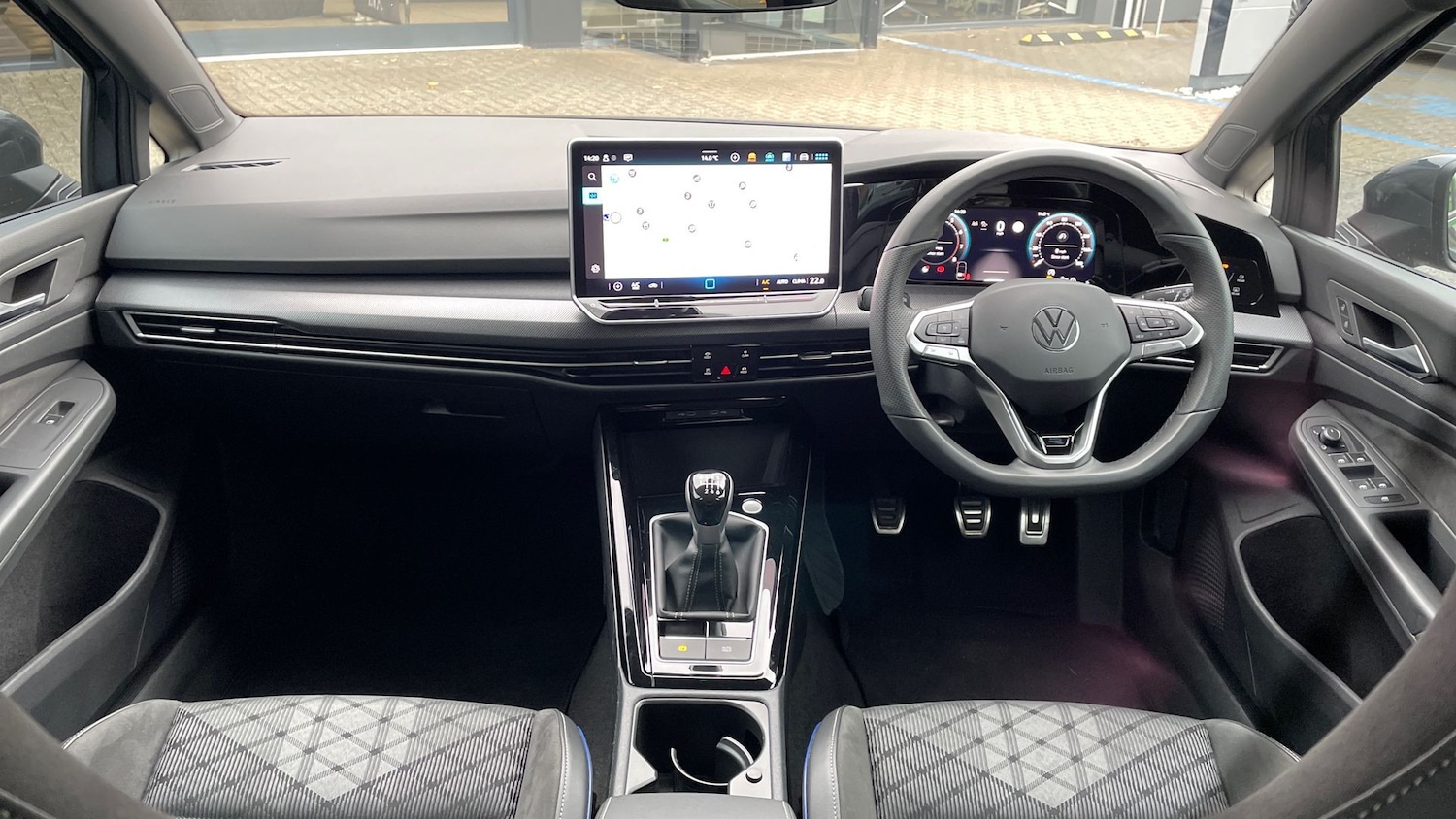 Used Volkswagen Golf 2024 for sale - 76413547: Photo 18