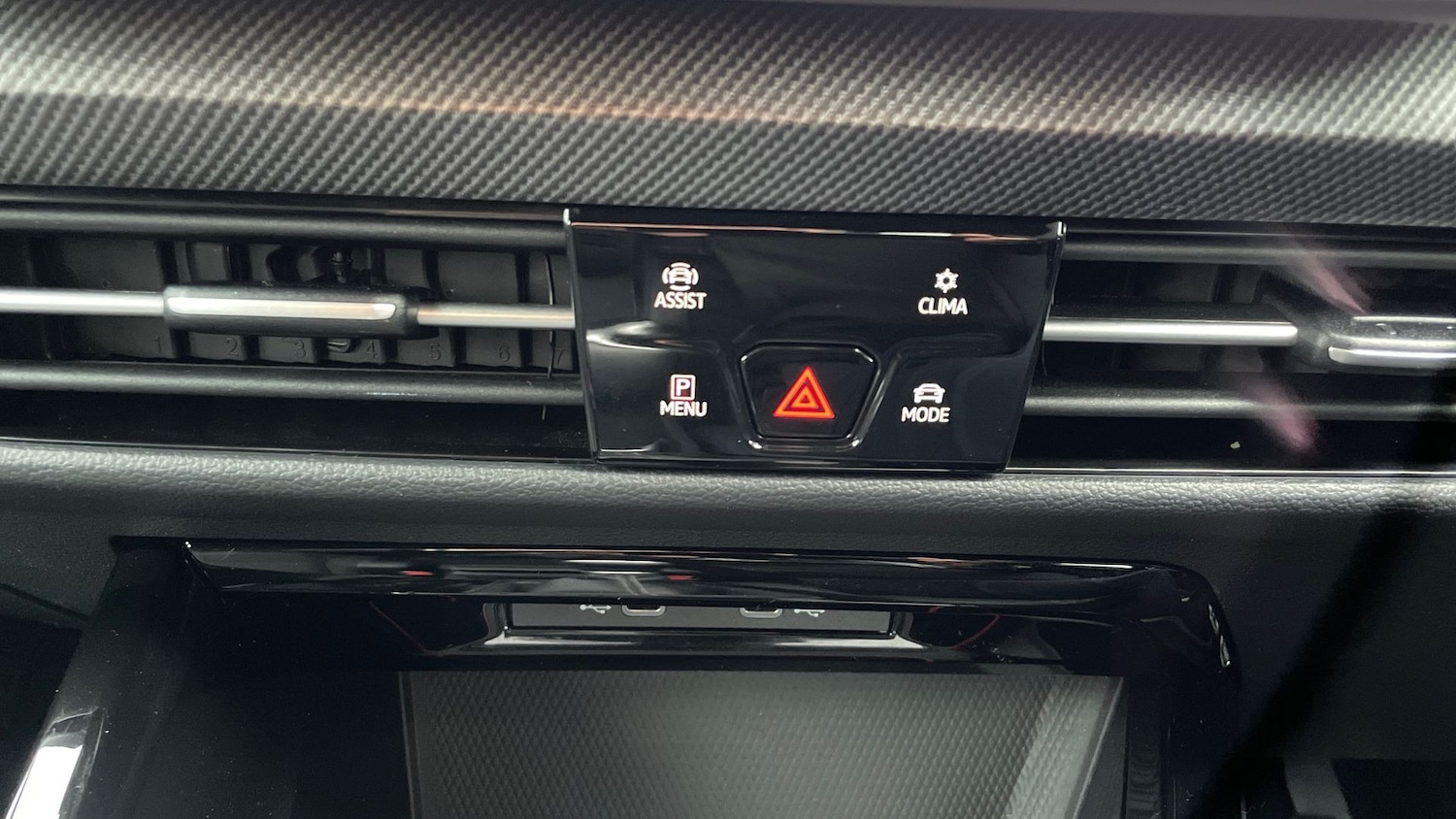 Used Volkswagen Golf 2024 for sale - 76413547: Photo 28