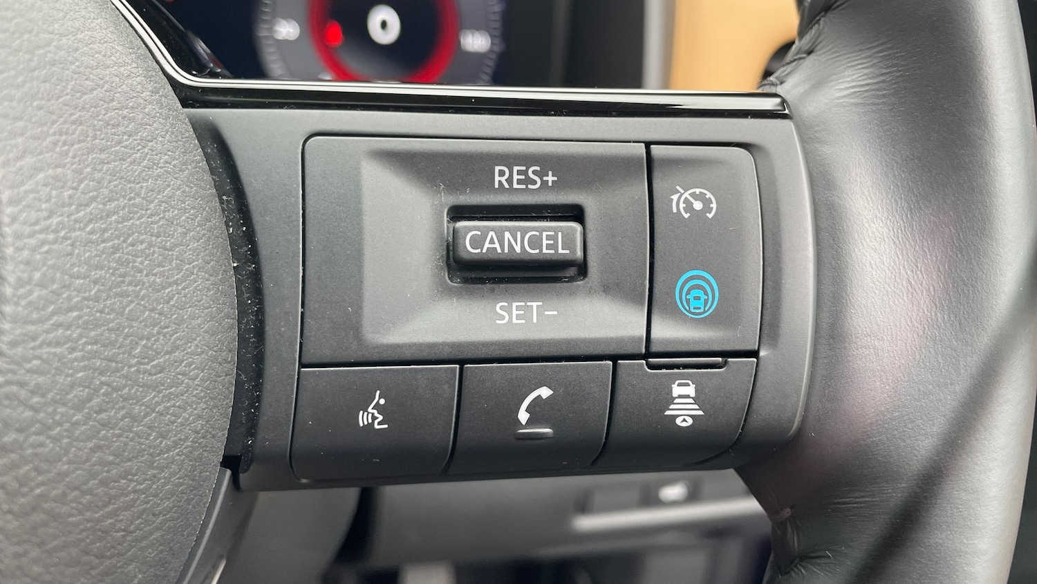 Used Nissan X-Trail 2023 for sale - 76418629: Photo 29