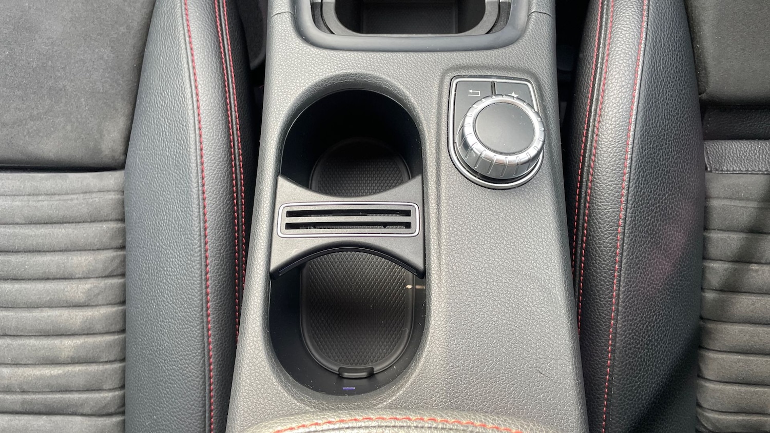 Used Mercedes-Benz A-Class 2018 for sale - 76413544: Photo 30