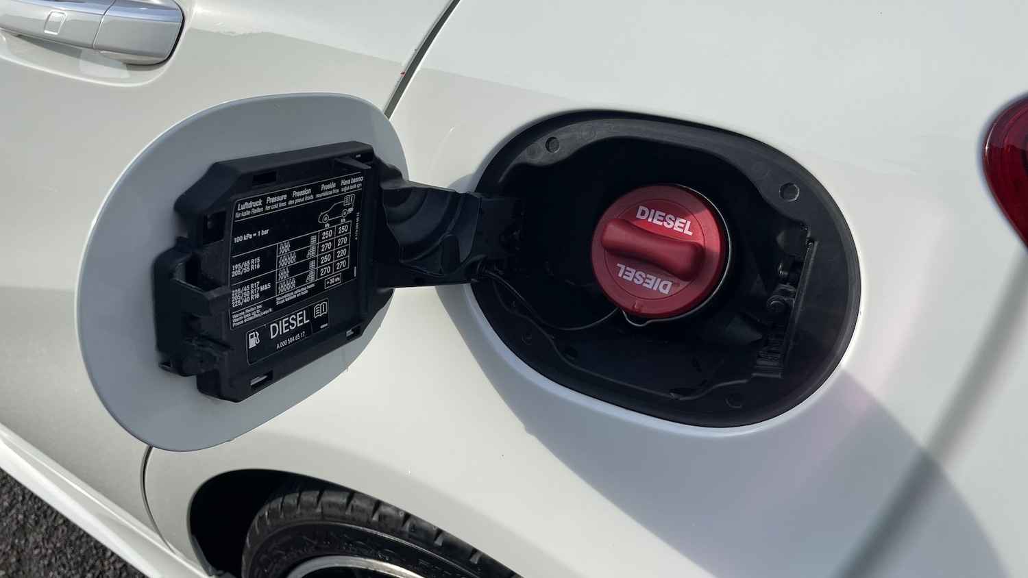 Used Mercedes-Benz A-Class 2018 for sale - 76413544: Photo 40