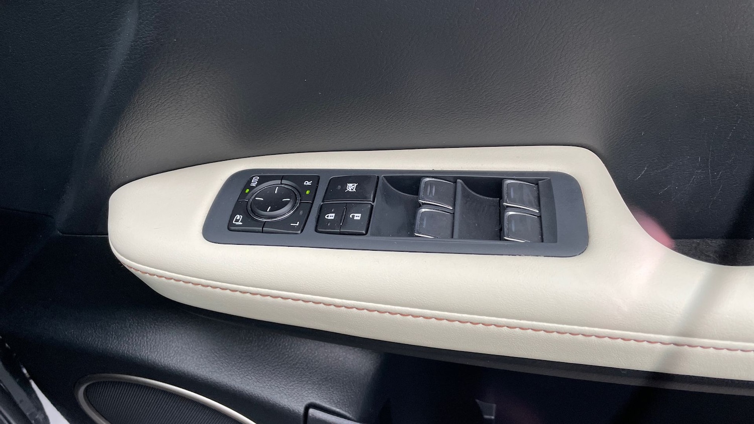 Used Lexus RX 2022 for sale - 76627500: Photo 30