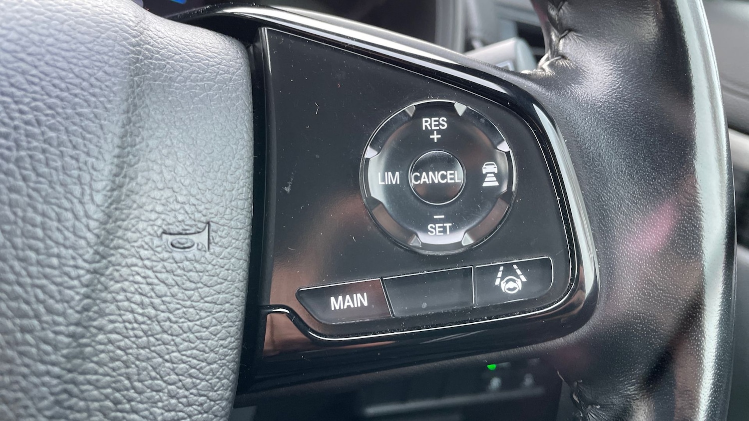 Used Honda CR-V 2021 for sale - 77003534: Photo 32