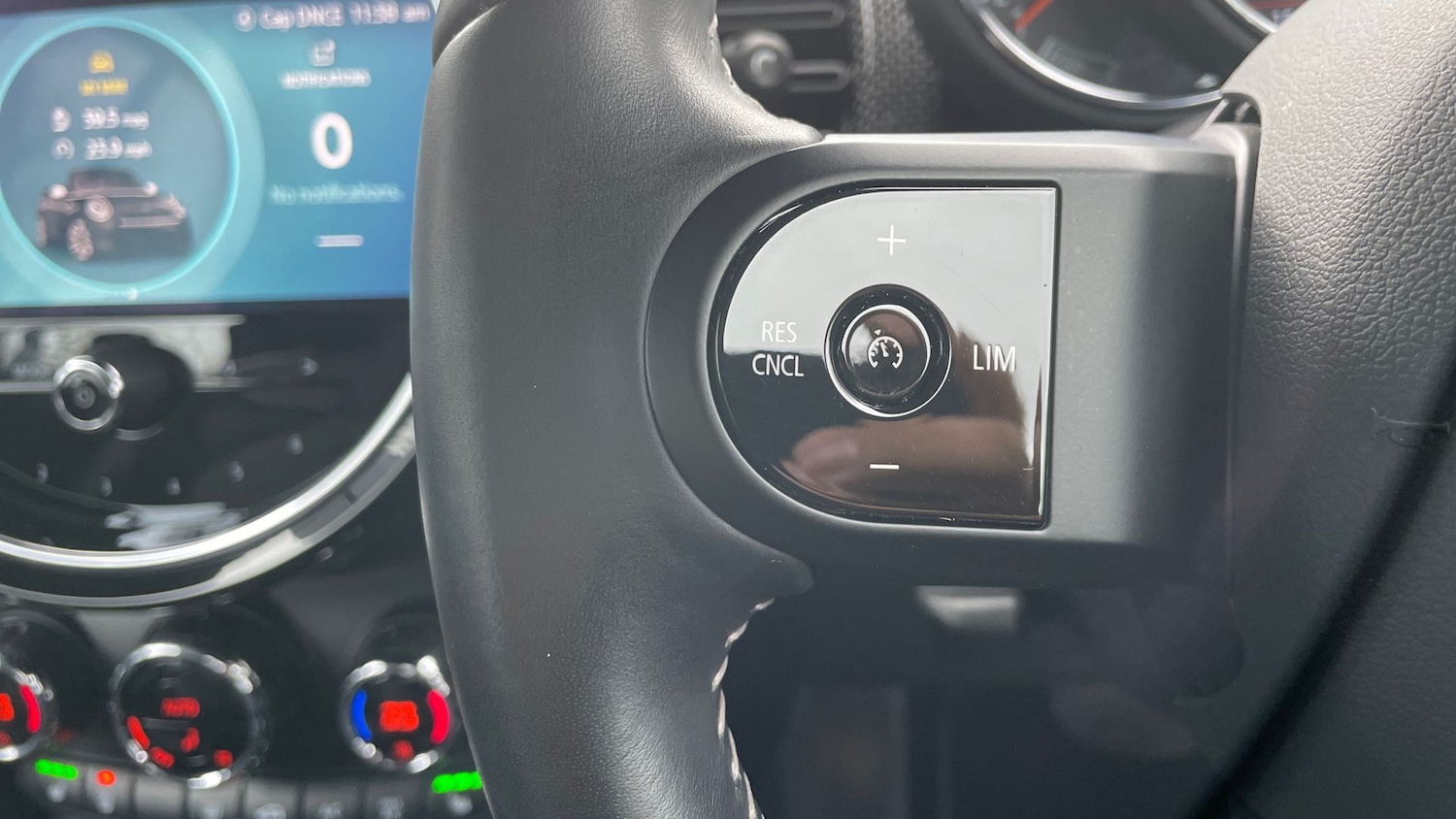 Used MINI Convertible 2023 for sale - 76413761: Photo 19