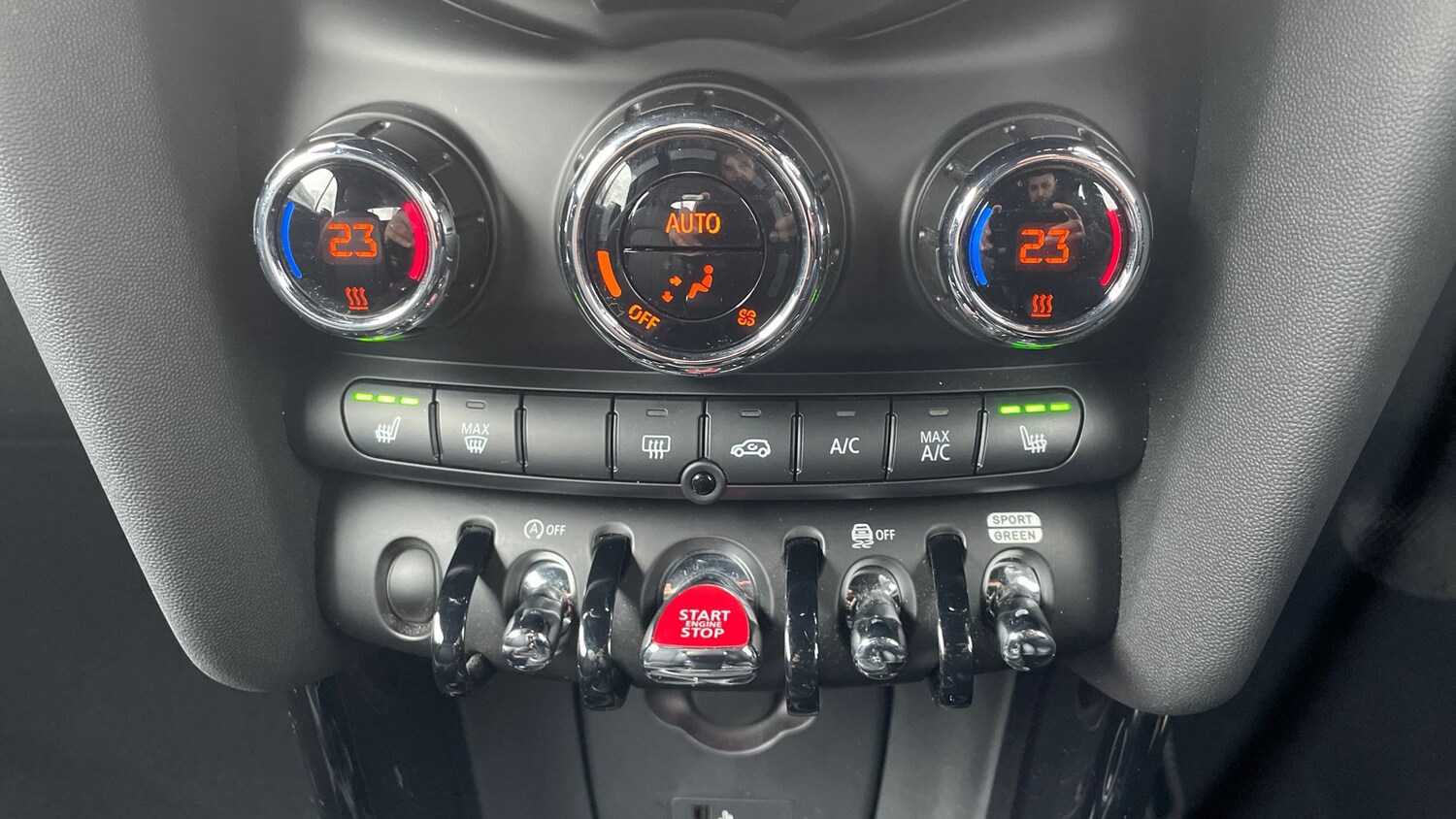 Used MINI Convertible 2023 for sale - 76413761: Photo 25