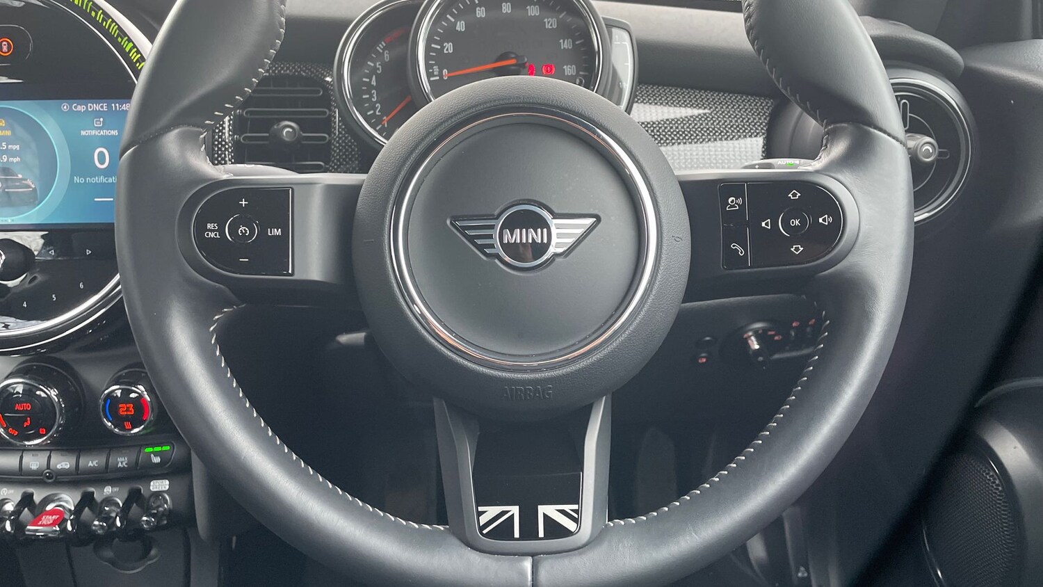 Used MINI Convertible 2023 for sale - 76413761: Photo 31