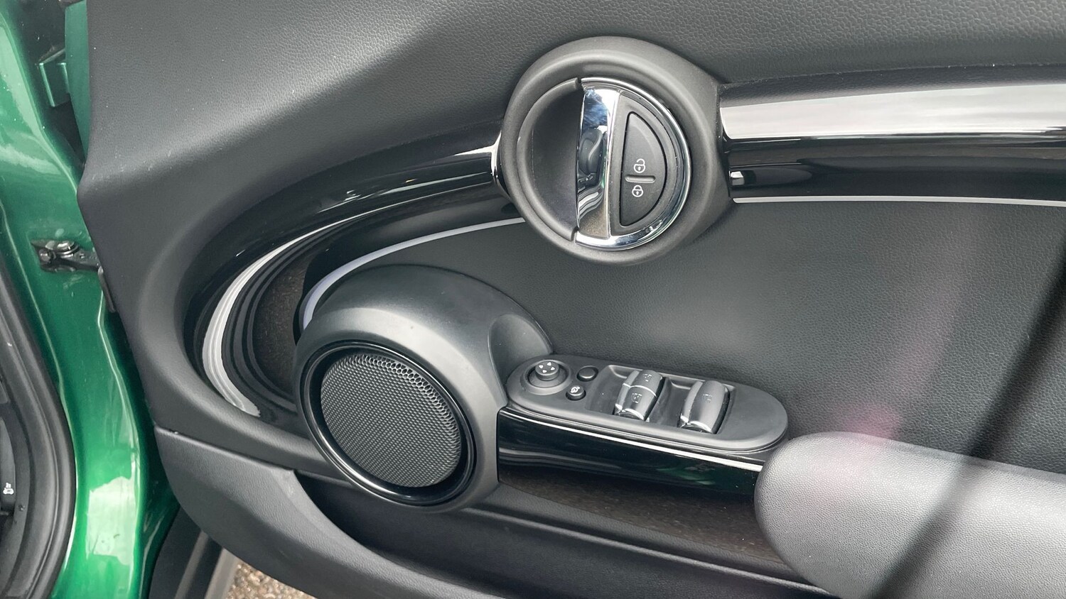 Used MINI Convertible 2023 for sale - 76413761: Photo 35