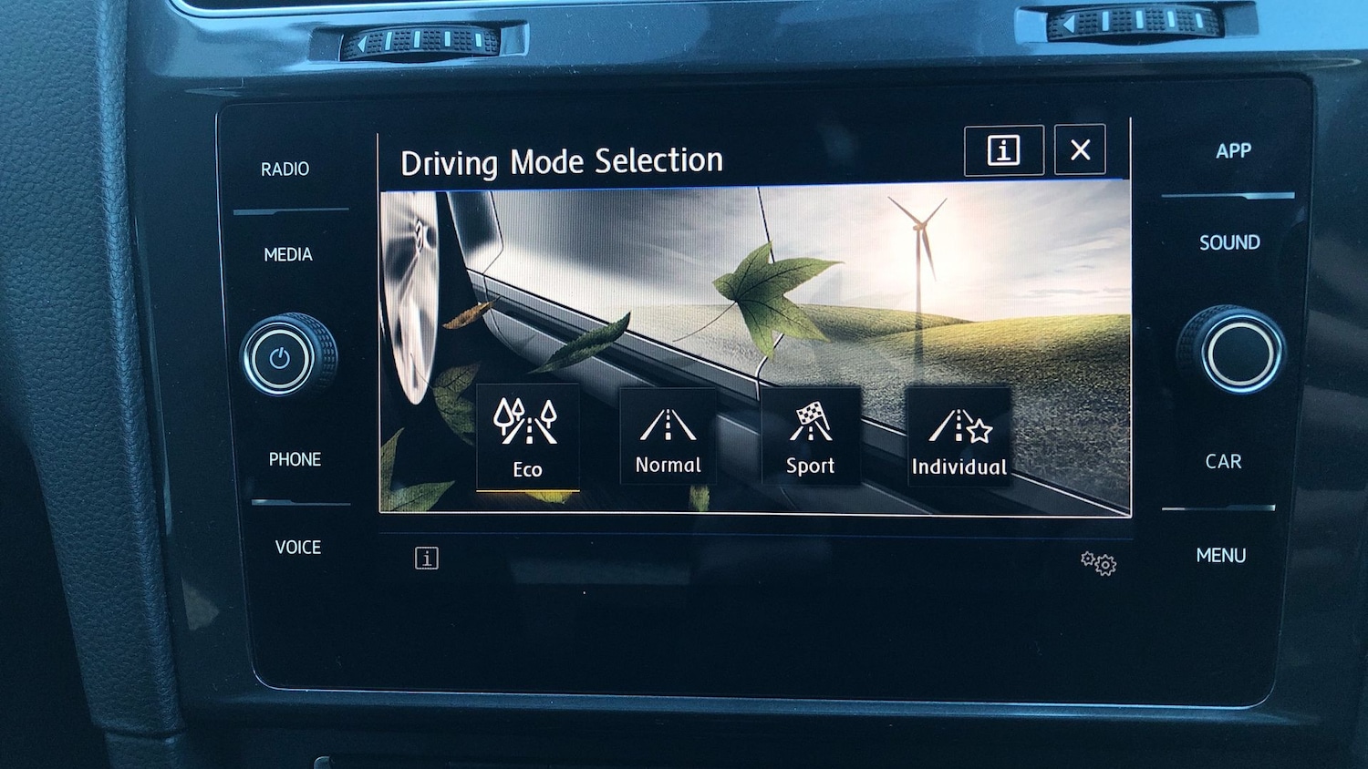 Used Volkswagen Golf 2018 for sale - 77228491: Photo 21