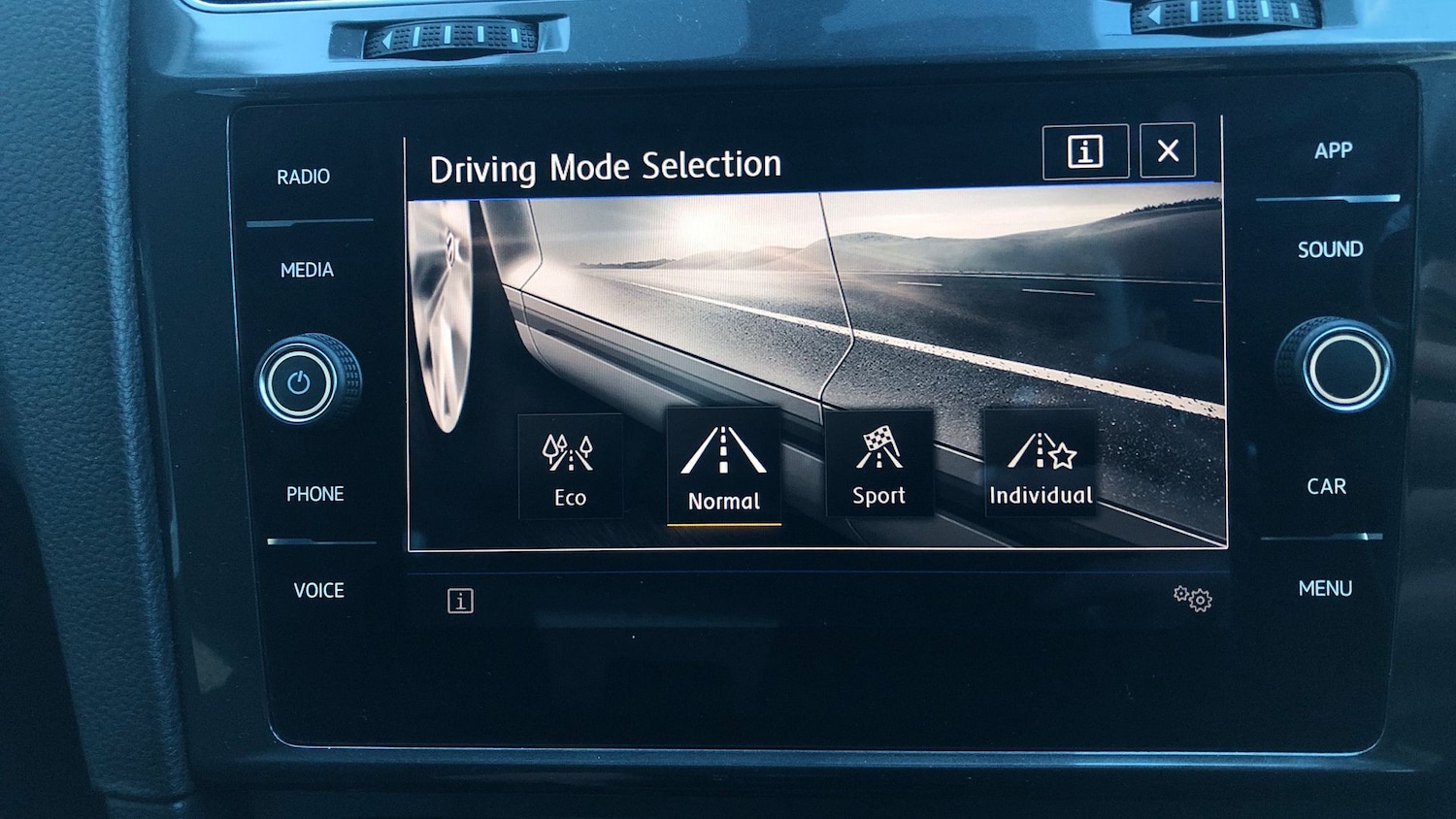 Used Volkswagen Golf 2018 for sale - 77228491: Photo 22