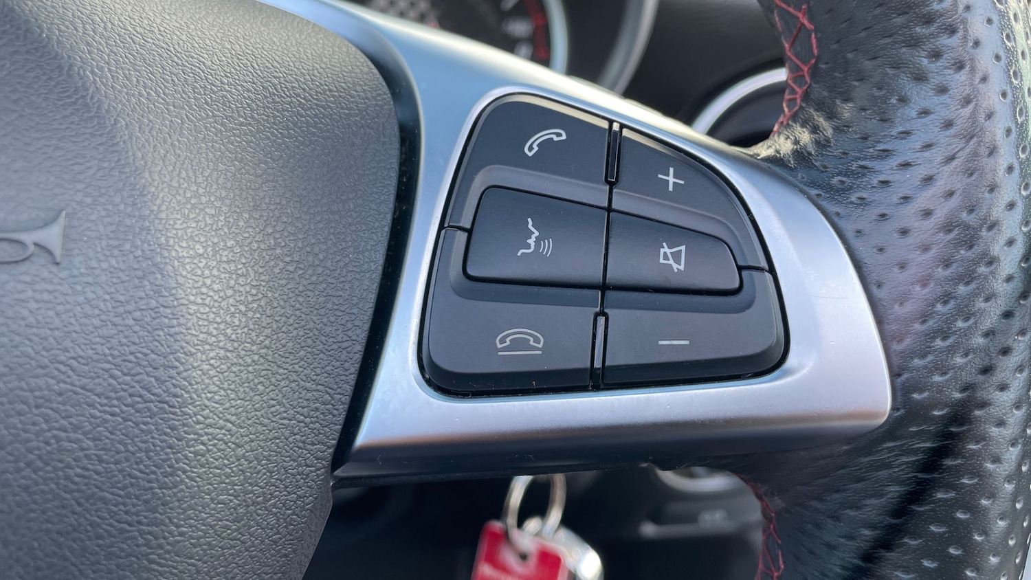 Used Mercedes-Benz SLC 2017 for sale - 76413654: Photo 28