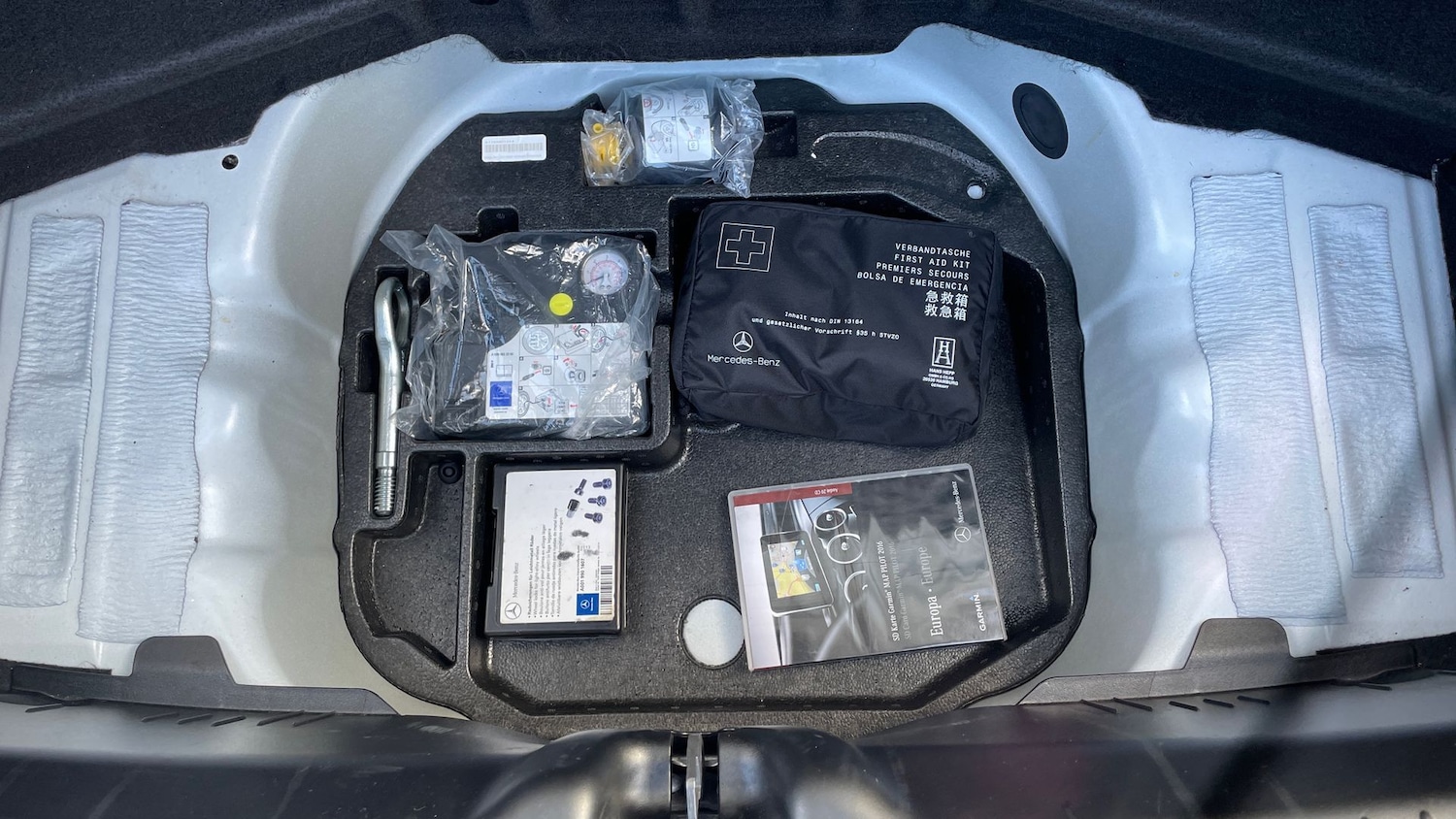 Used Mercedes-Benz SLC 2017 for sale - 76413654: Photo 40