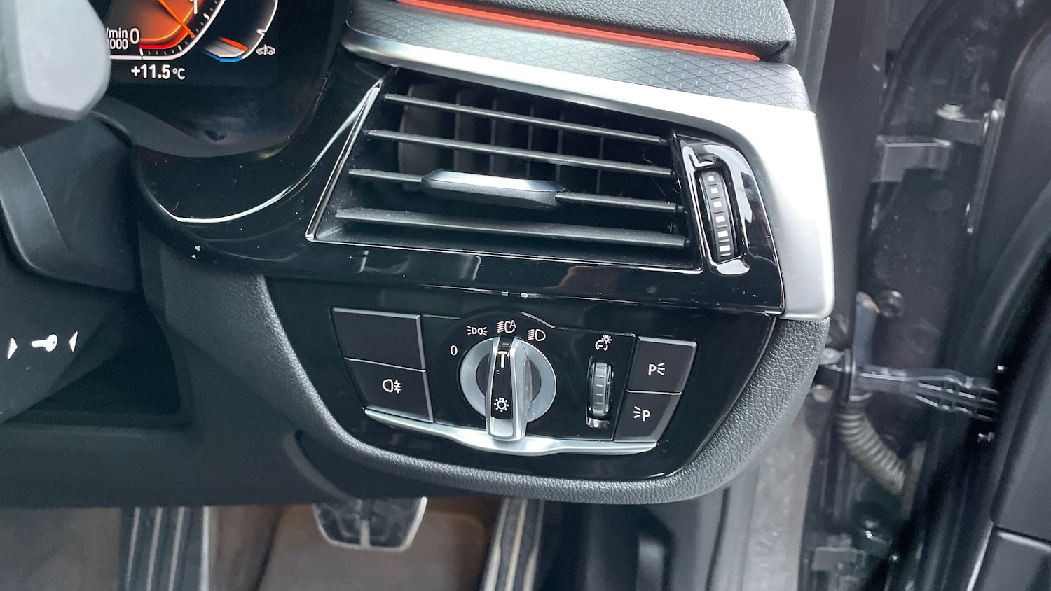 Used BMW 5 Series 2022 for sale - 76600042: Photo 33