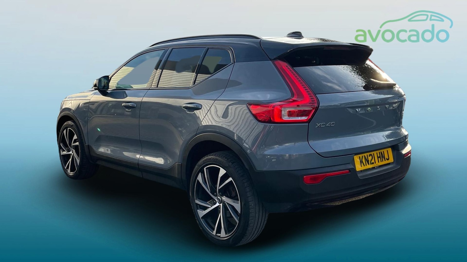 Used Volvo XC40 2021 for sale - 76413689: Photo 2