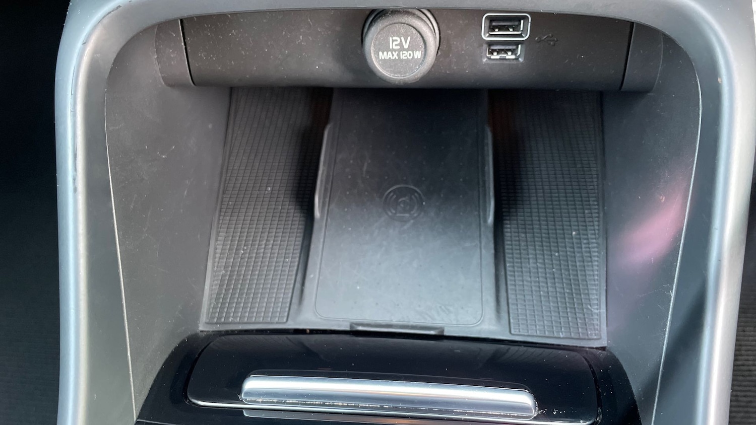 Used Volvo XC40 2021 for sale - 76413689: Photo 28