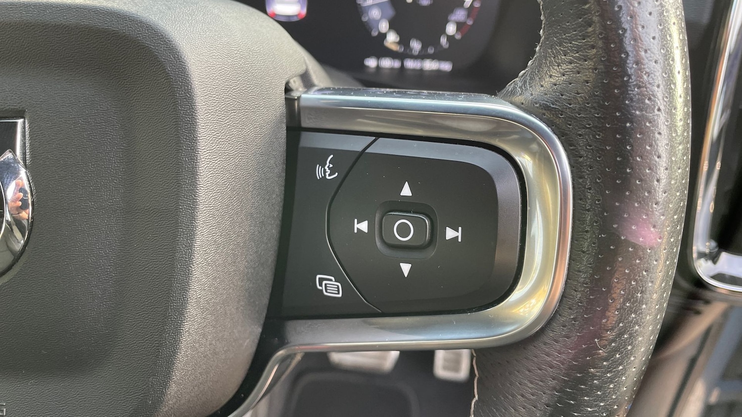 Used Volvo XC40 2021 for sale - 76413689: Photo 31