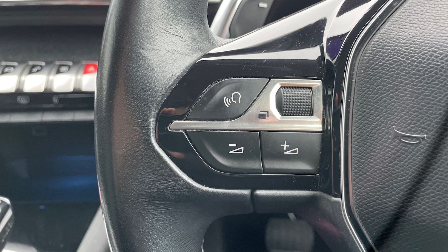 Used Peugeot 3008 2018 for sale - 76413779: Photo 19