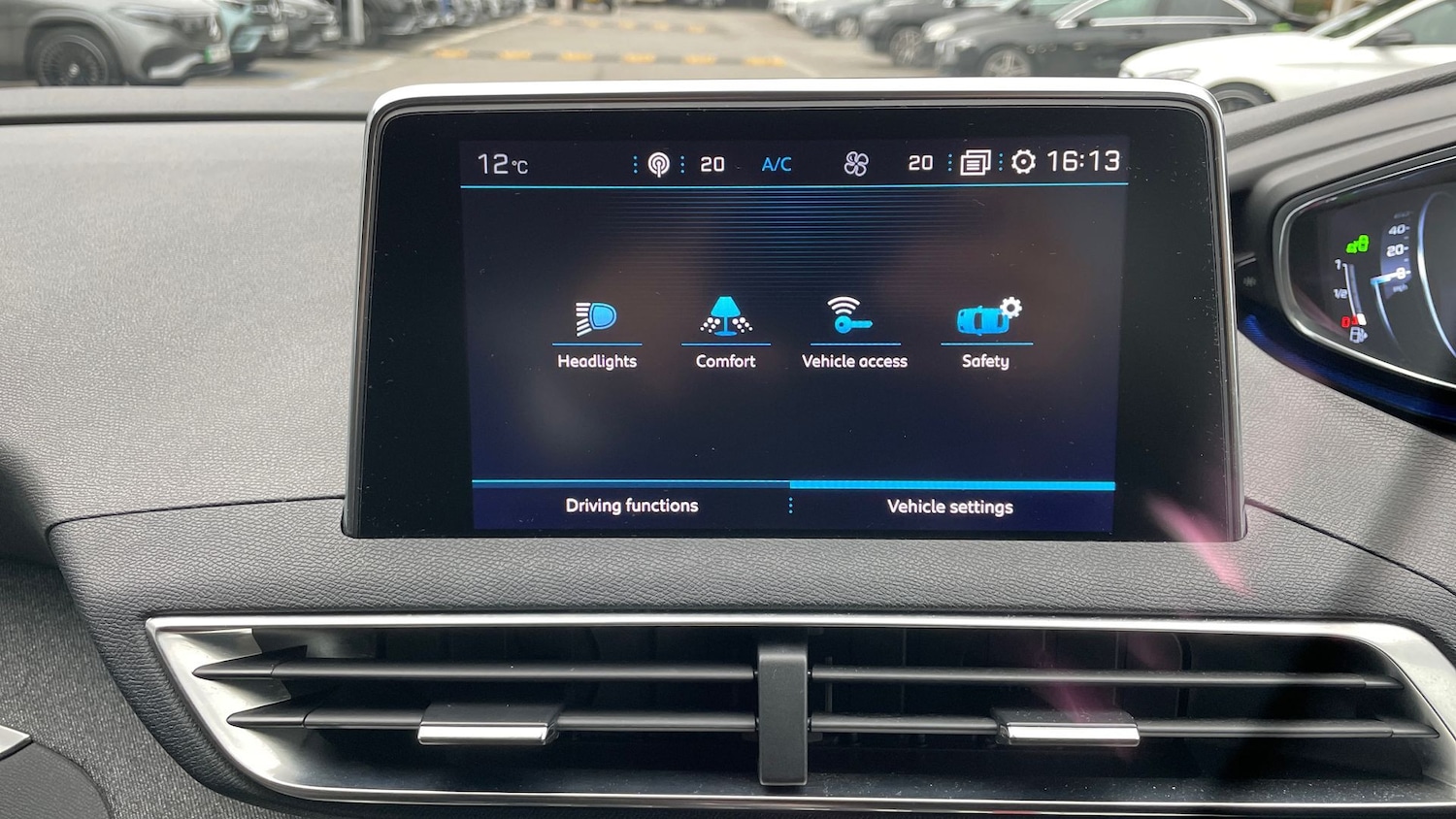 Used Peugeot 3008 2018 for sale - 76413779: Photo 23