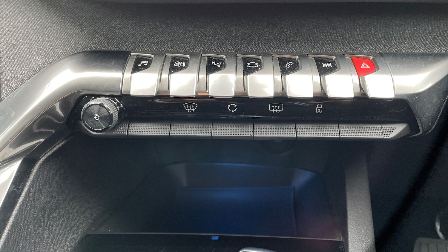 Used Peugeot 3008 2018 for sale - 76413779: Photo 25