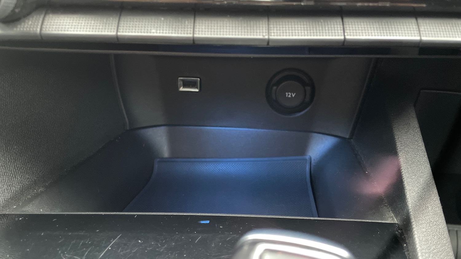 Used Peugeot 3008 2018 for sale - 76413779: Photo 26