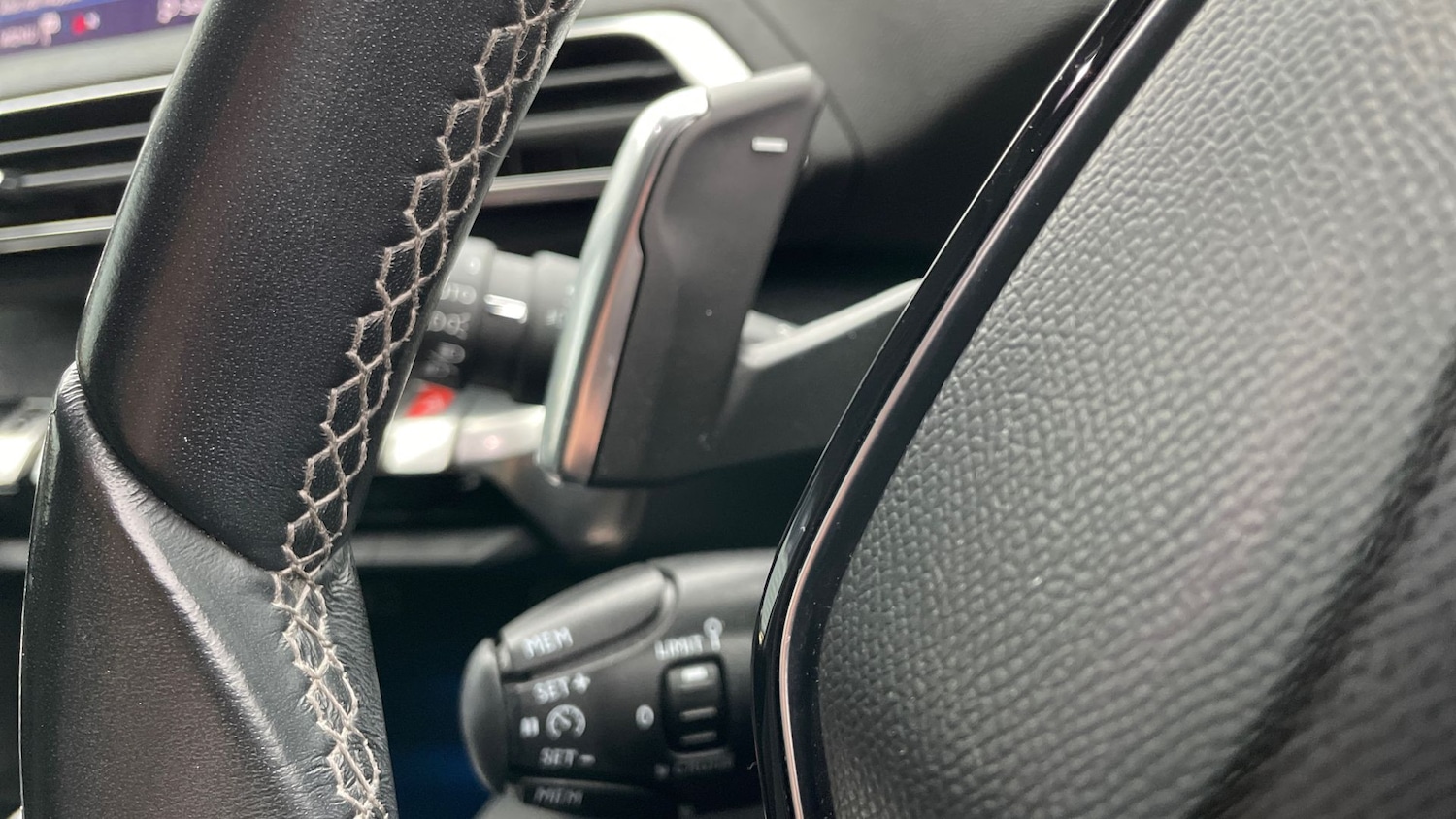 Used Peugeot 3008 2018 for sale - 76413779: Photo 30