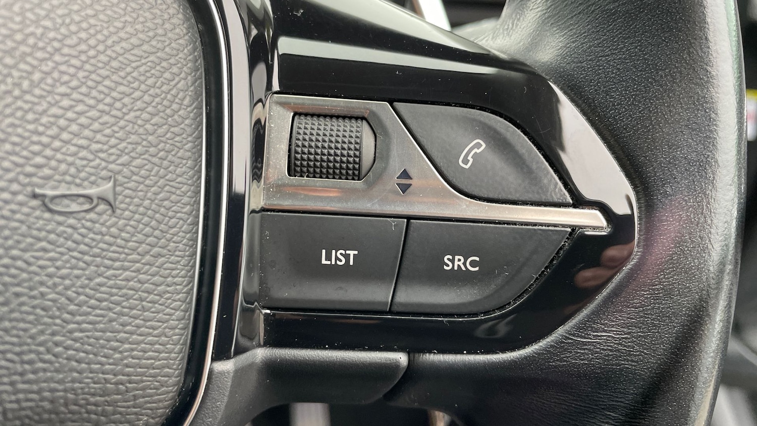 Used Peugeot 3008 2018 for sale - 76413779: Photo 33