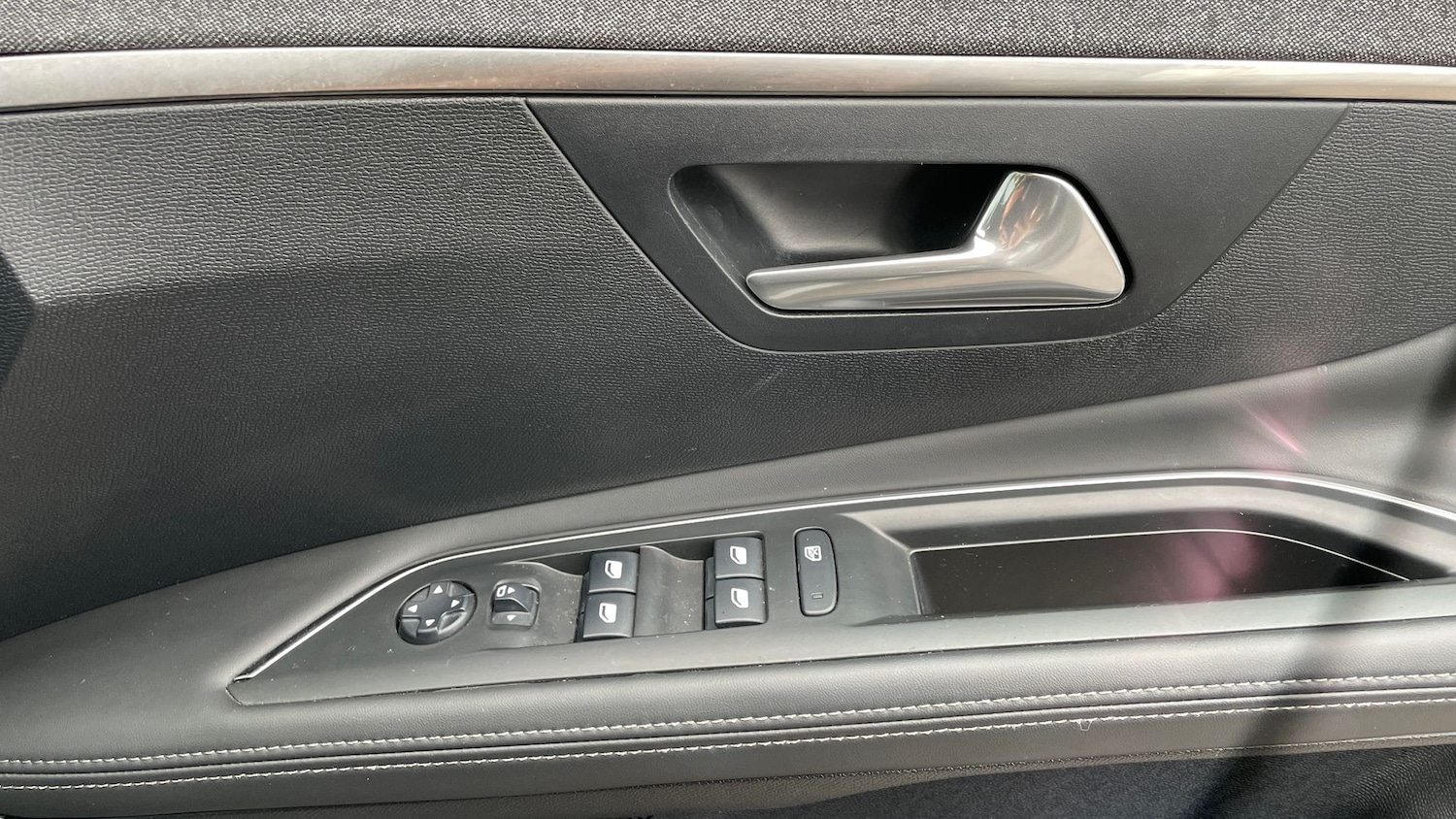 Used Peugeot 3008 2018 for sale - 76413779: Photo 36