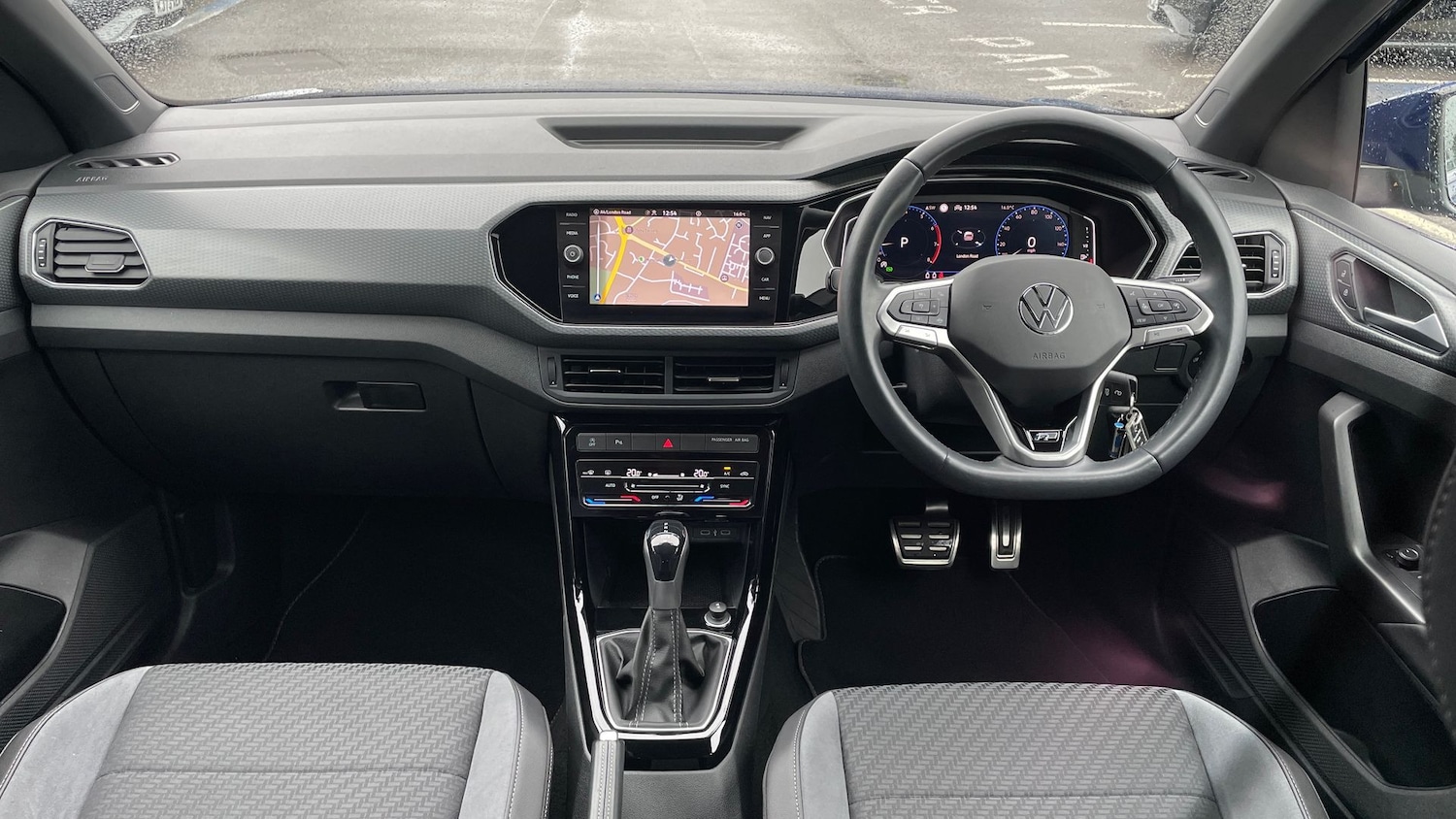 Used Volkswagen T-Cross 2023 for sale - 76413716: Photo 18