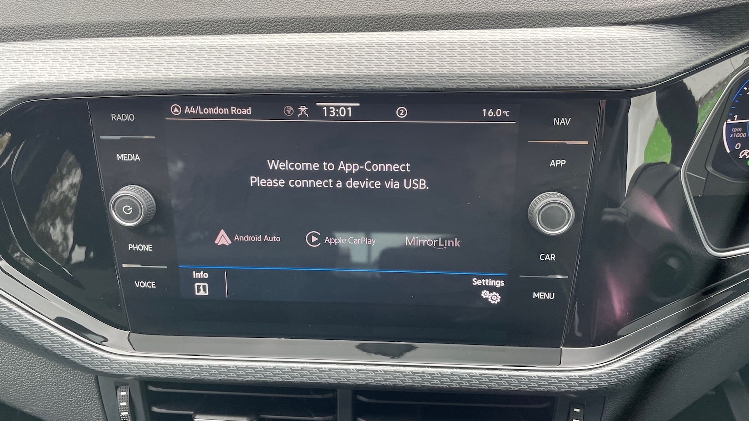 Used Volkswagen T-Cross 2023 for sale - 76413716: Photo 23