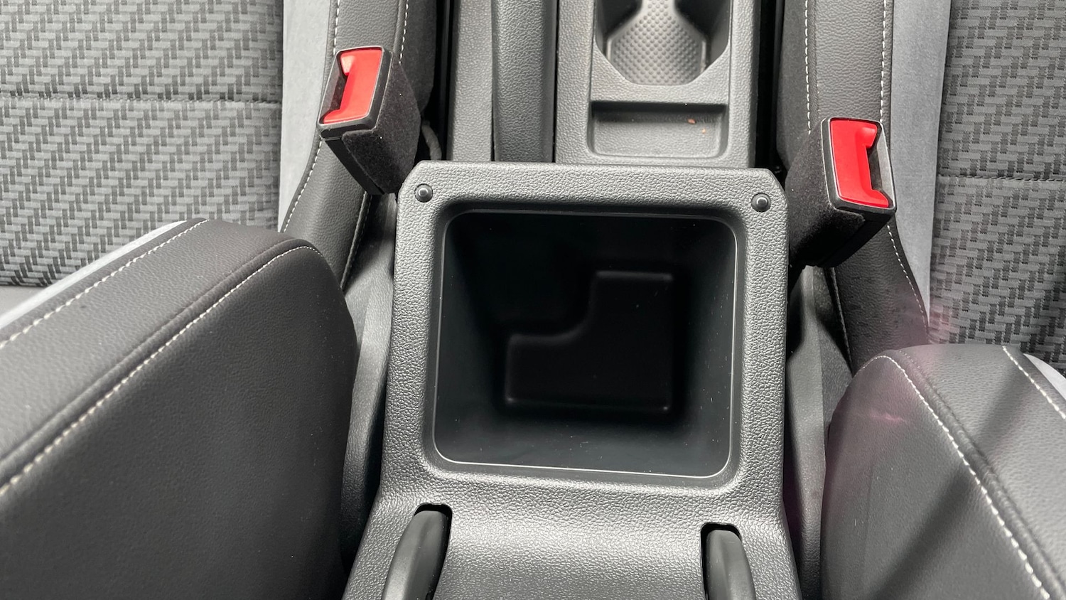 Used Volkswagen T-Cross 2023 for sale - 76413716: Photo 32