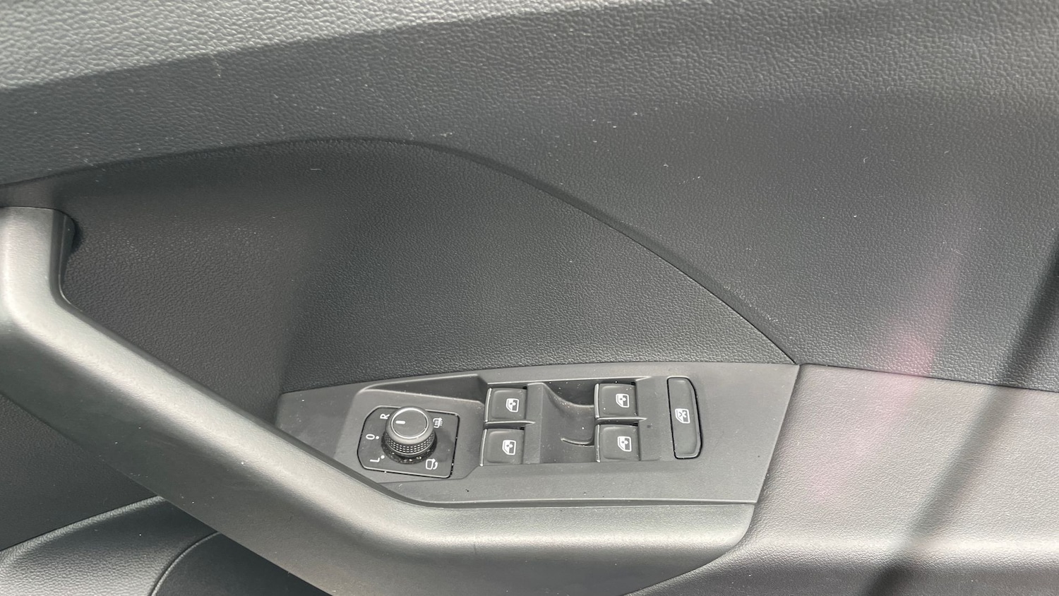 Used Volkswagen T-Cross 2023 for sale - 76413716: Photo 34