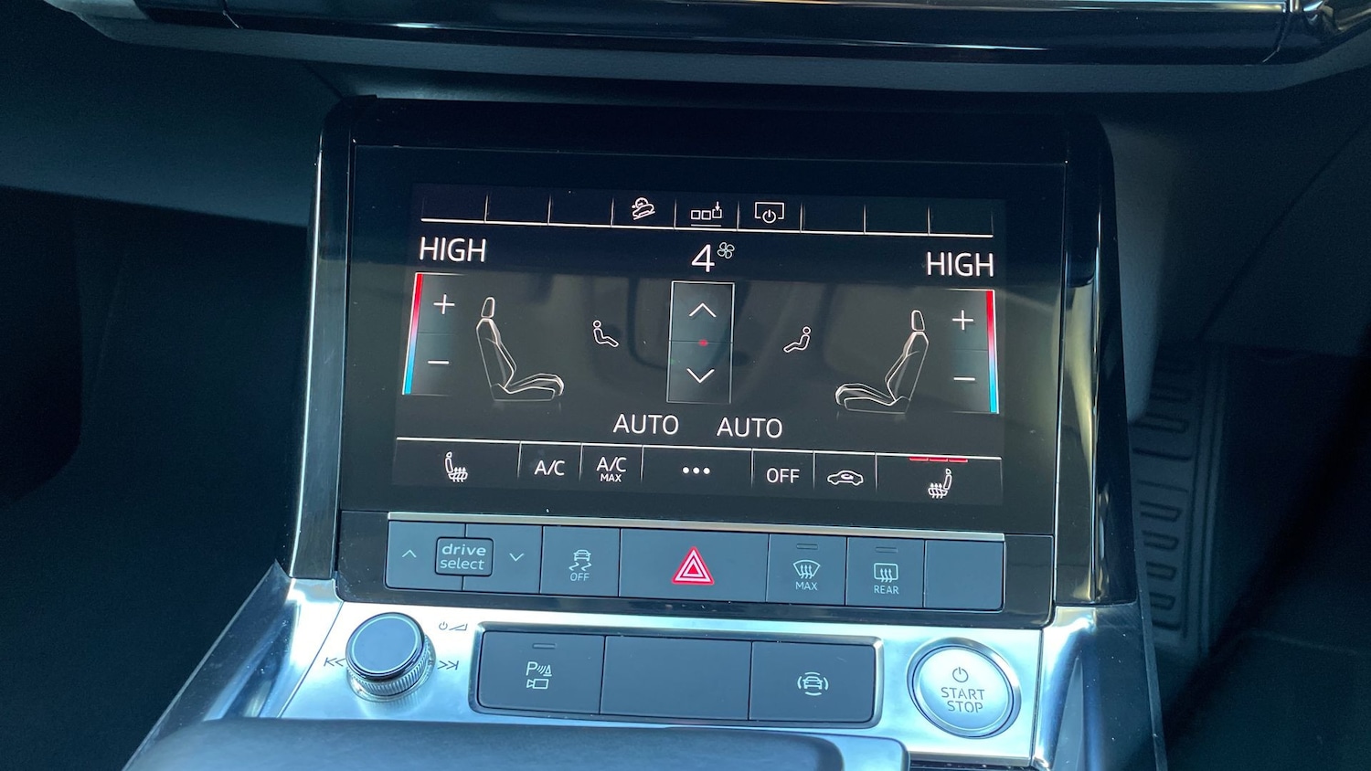 Used Audi e-tron 2020 for sale - 76627509: Photo 25